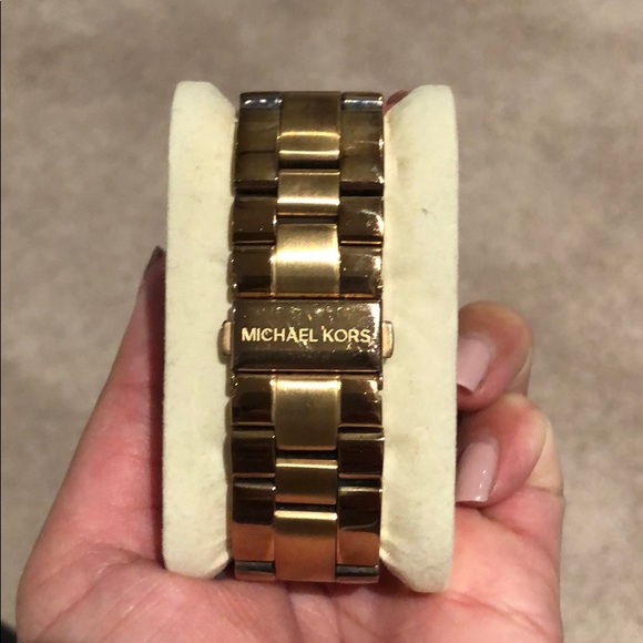 Michael Kors watch - Picture 3 of 3
